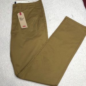 Levi’s 502 taper chinos